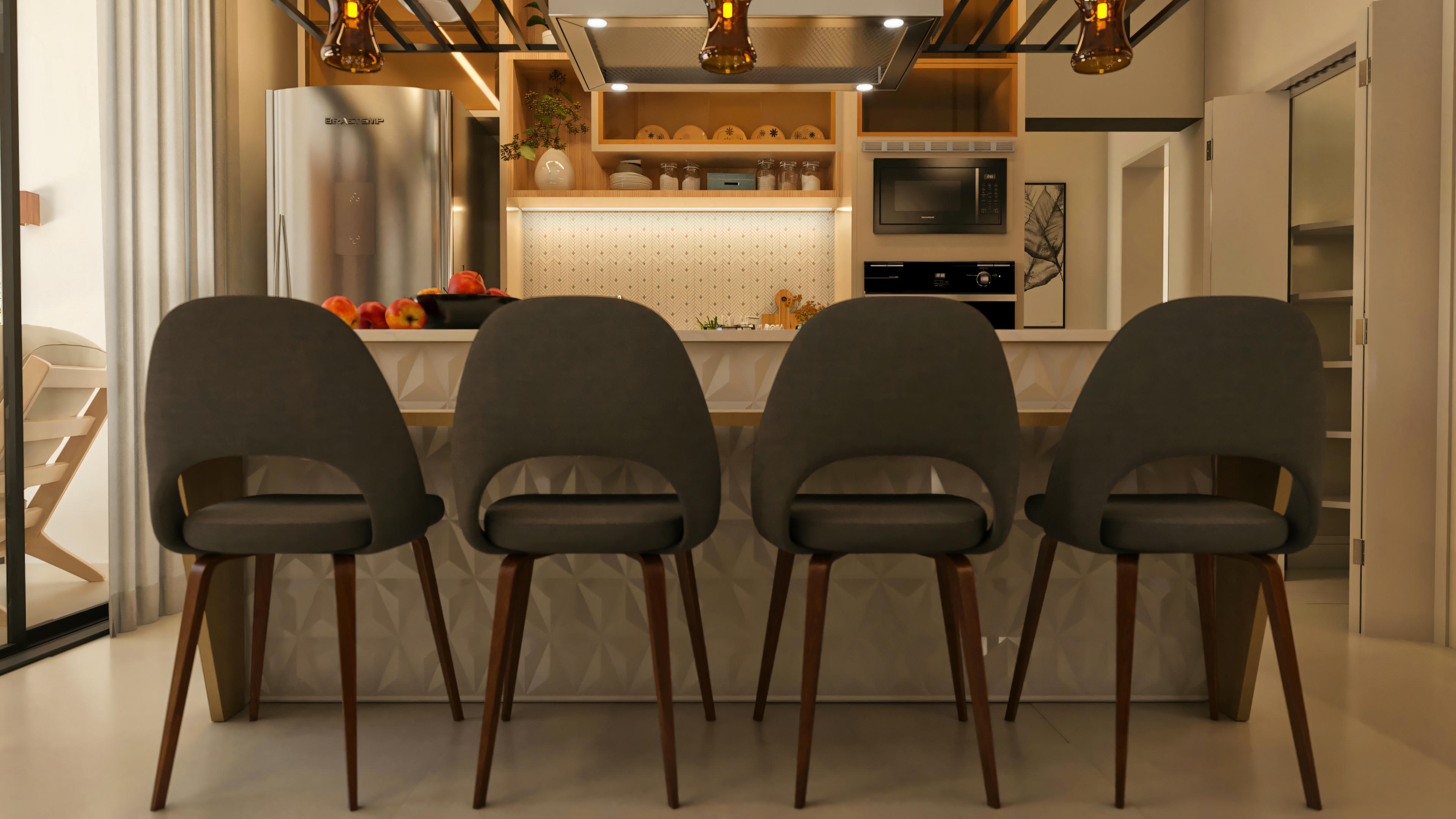 Bancada gourmet na cozinha moderna de uma casa com 394.84m², 4 suítes e piscina. Ilha com revestimento frontal em painel 3D de padrão geométrico em tom claro, quatro banquetas altas estofadas em tecido cinza escuro com pés em madeira escura. Ao fundo, cozinha equipada com geladeira side-by-side em inox, micro-ondas embutido e armários planejados com nichos.