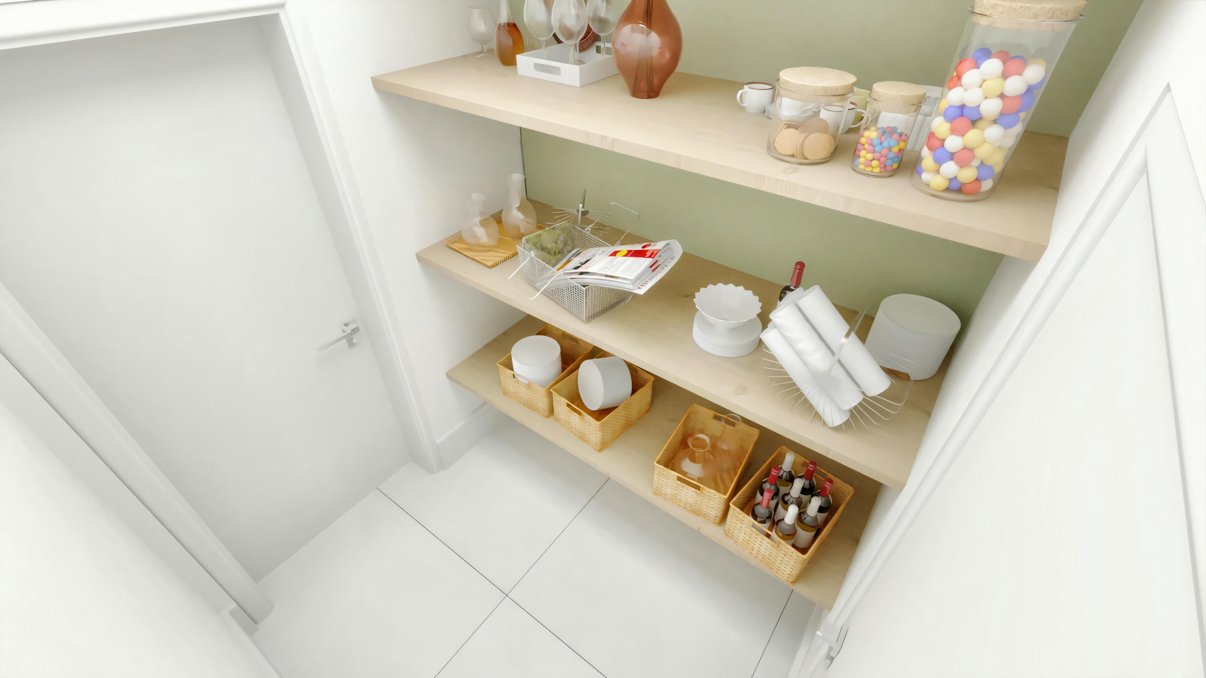Um canto de uma sala com paredes brancas e três prateleiras cheias de itens decorativos como vasos e tigelas.