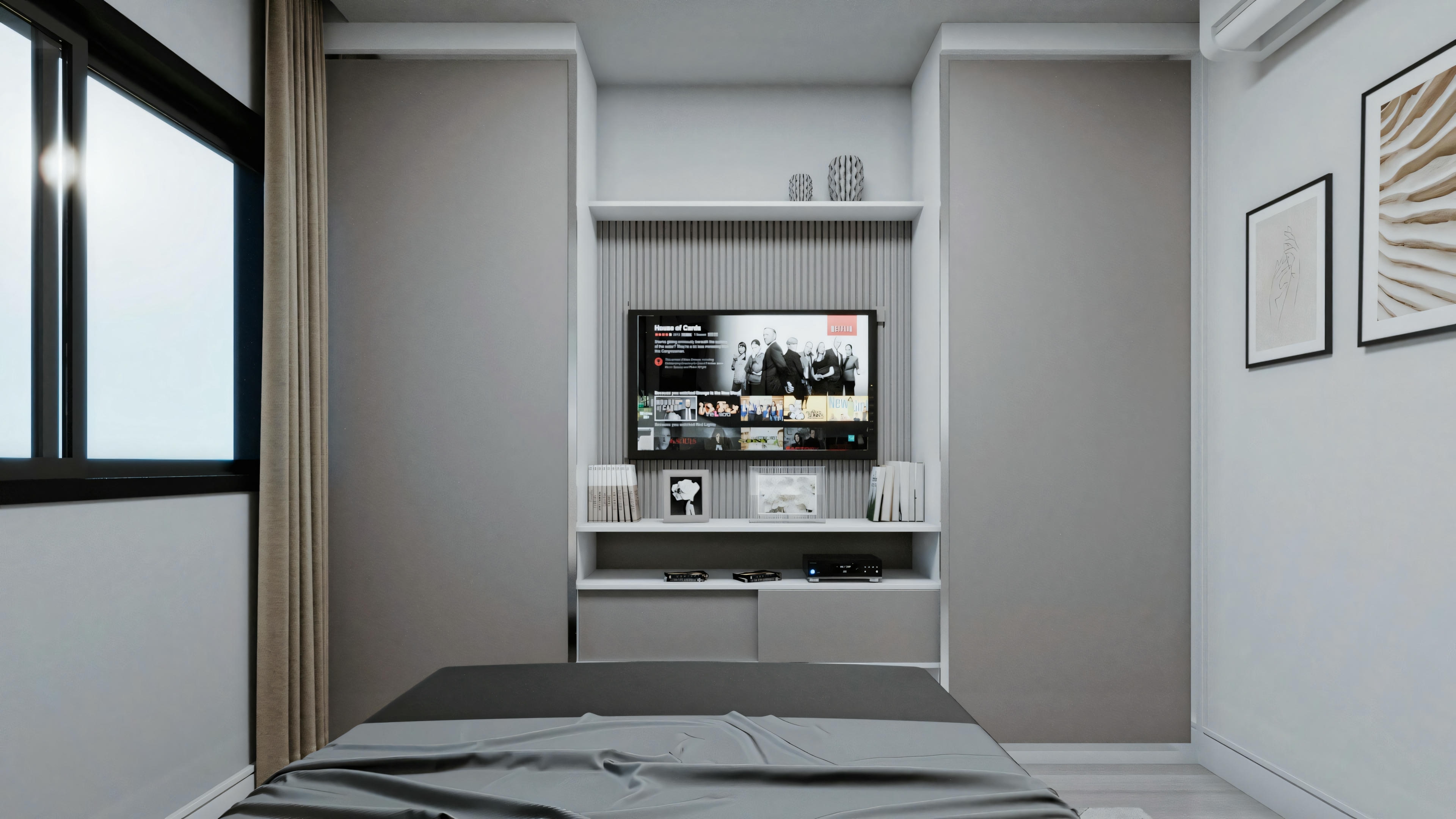 Vista alternativa de la sala de estar moderna, destacando estanterías con objetos decorativos y libros.