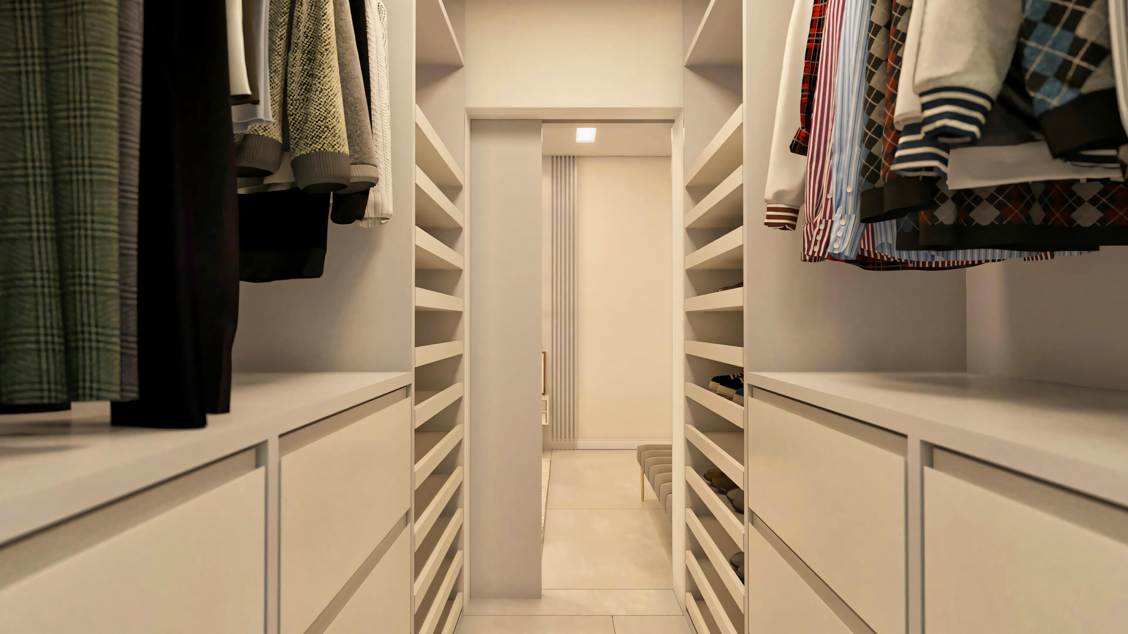 Photo of the master suite closet viewed from the inside out, in a modern single-story house project with 3 bedrooms (203.67m² plan). Detail of planned cabinets and access to the bedroom.