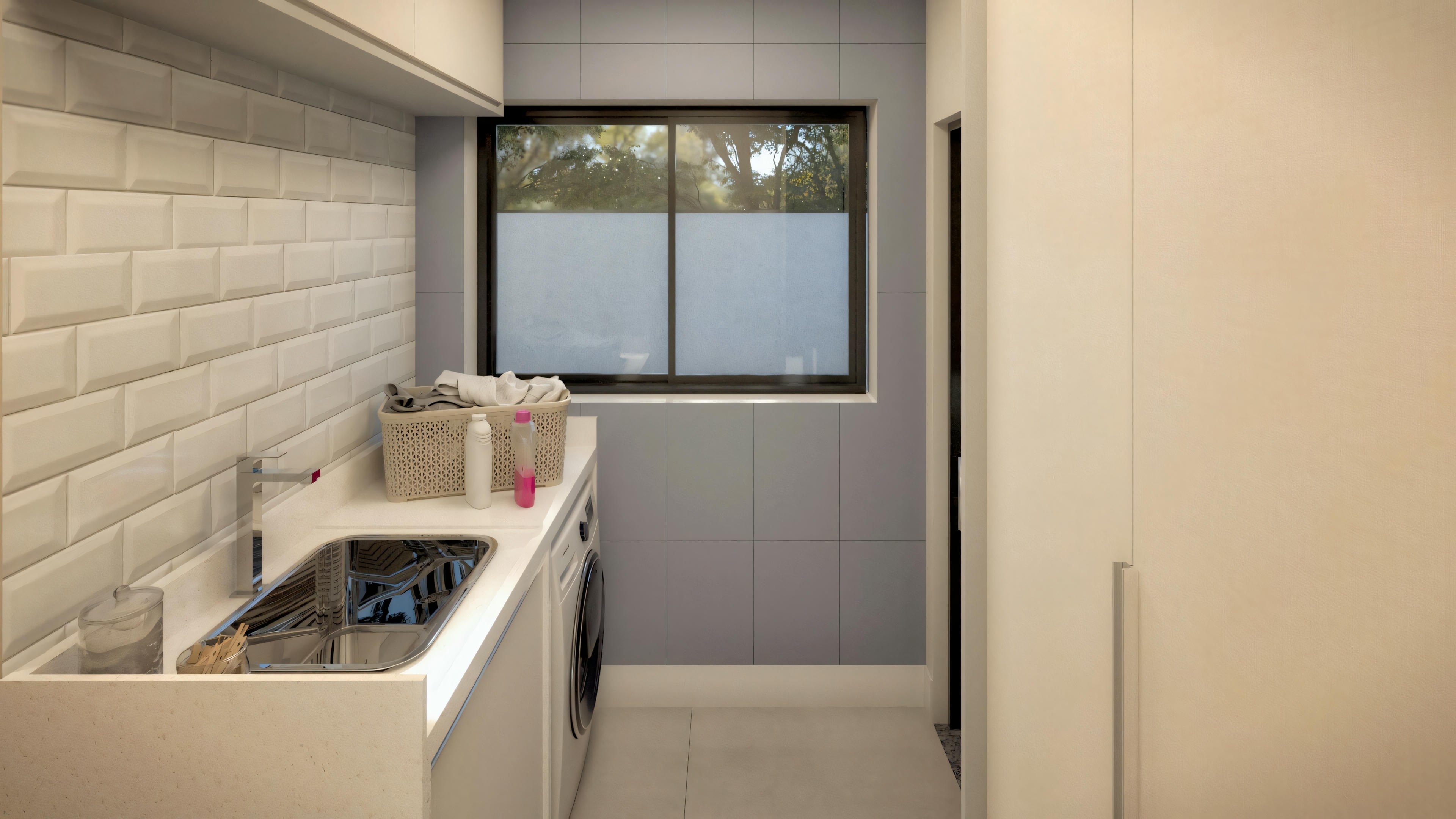 Detalle del baño de una de las 3 suites de la casa de planta baja, enfocando en el nicho embutido dentro del box y en los revestimientos utilizados. Proyecto casa de planta baja 3 suites com 5 baños.