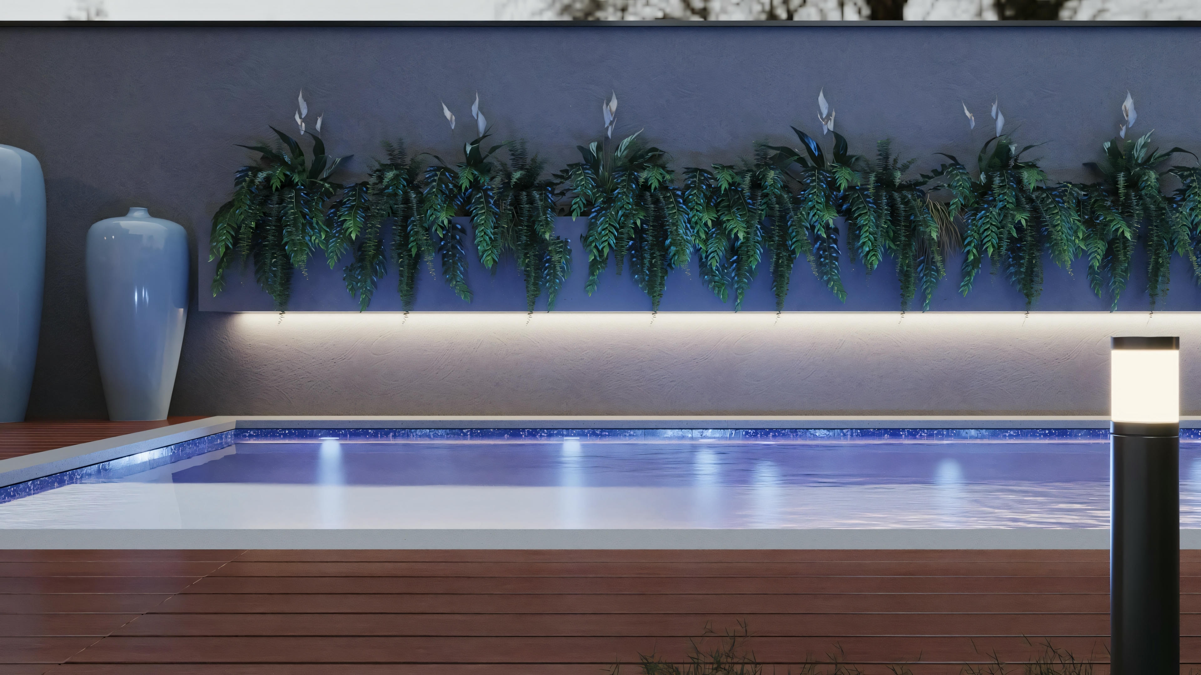 Uma área de piscina interna com iluminação azul, cercada por paredes e decorada com plantas penduradas.