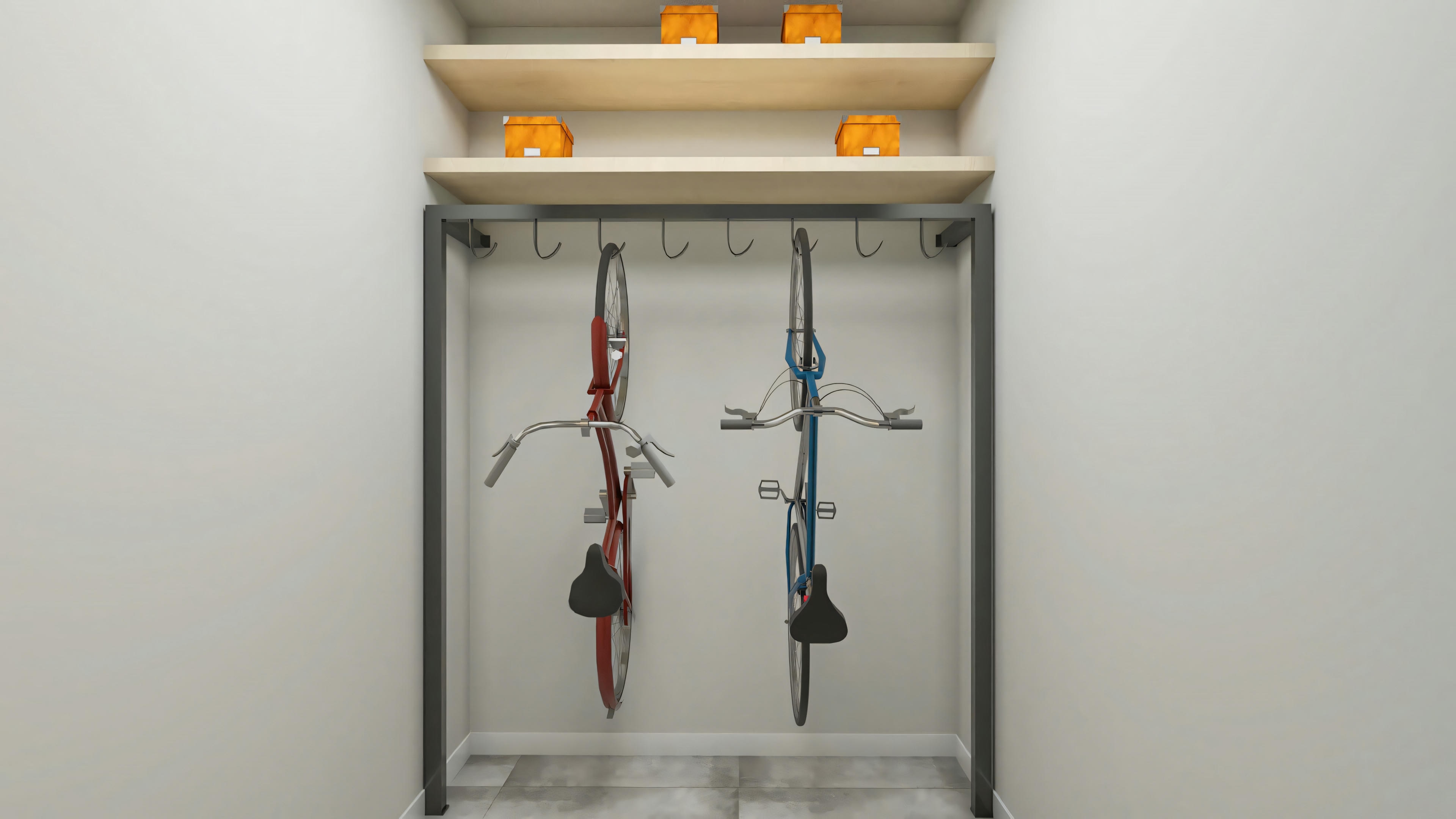 Área de almacenamiento con bicicletero vertical en estructura metálica y estantes superiores, parte de un proyecto listo de casa con 5 suites y 2 plazas de garaje.