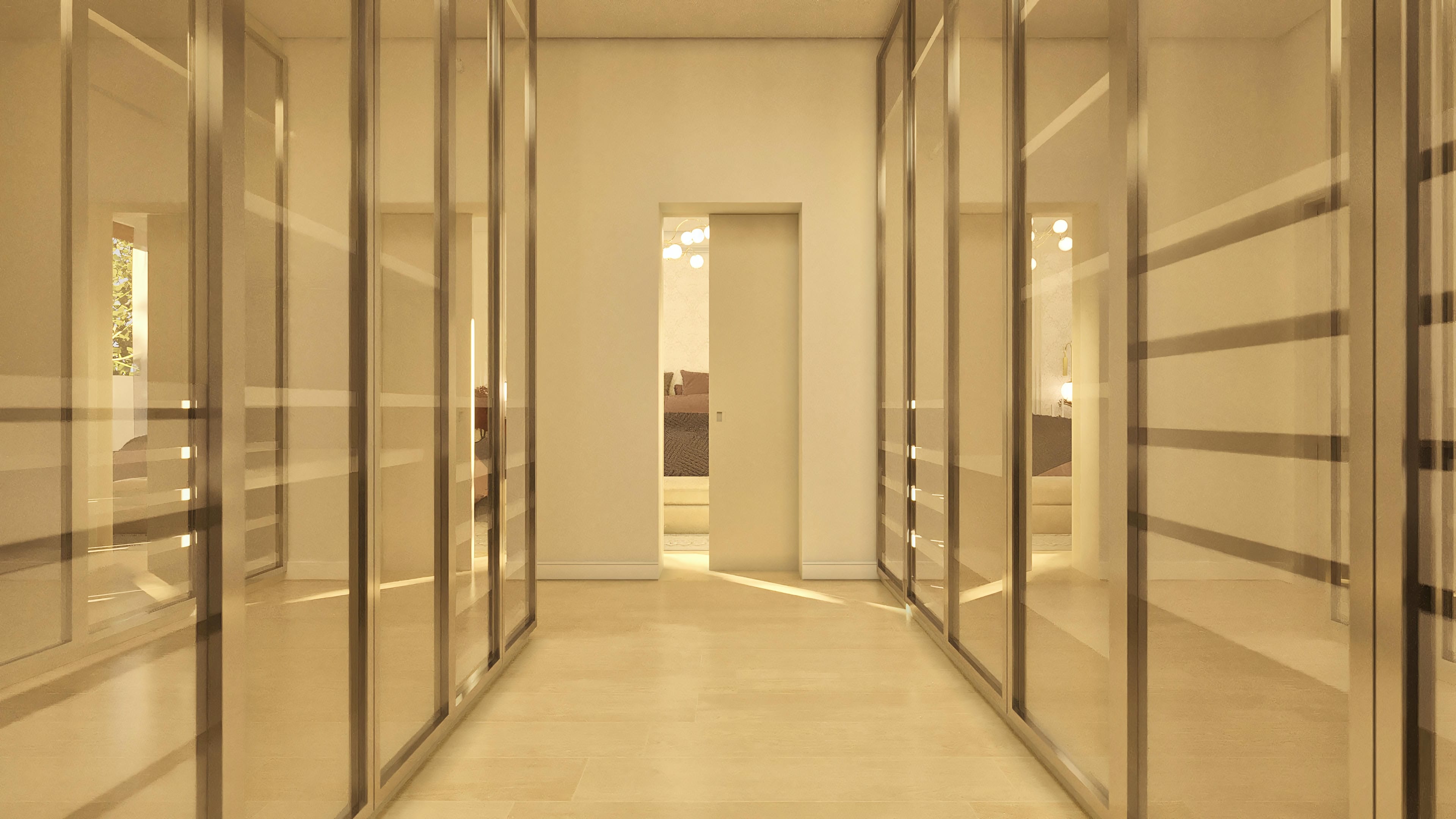 Visión interna de un corredor con armarios empotrados de vidrio y metal, piso de madera clara y luz cultura entrando por aberturas, conectándose a una habitación.