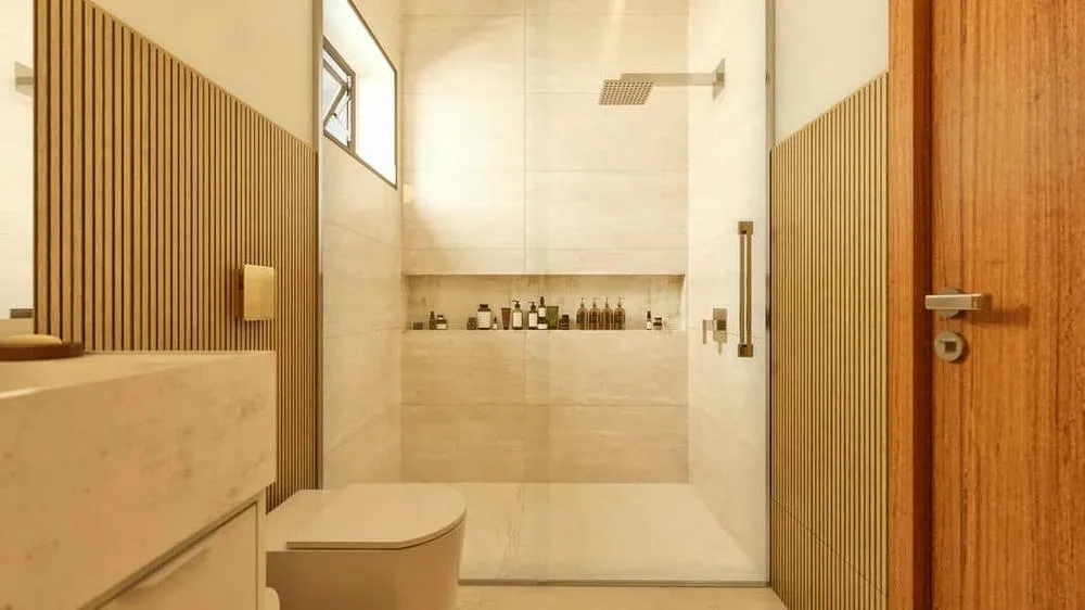 Baño amplio y moderno con visual ligero y acabados claros, parte del Proyecto Lyon.