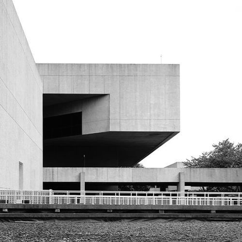 Brutalist architecture: history and characteristics