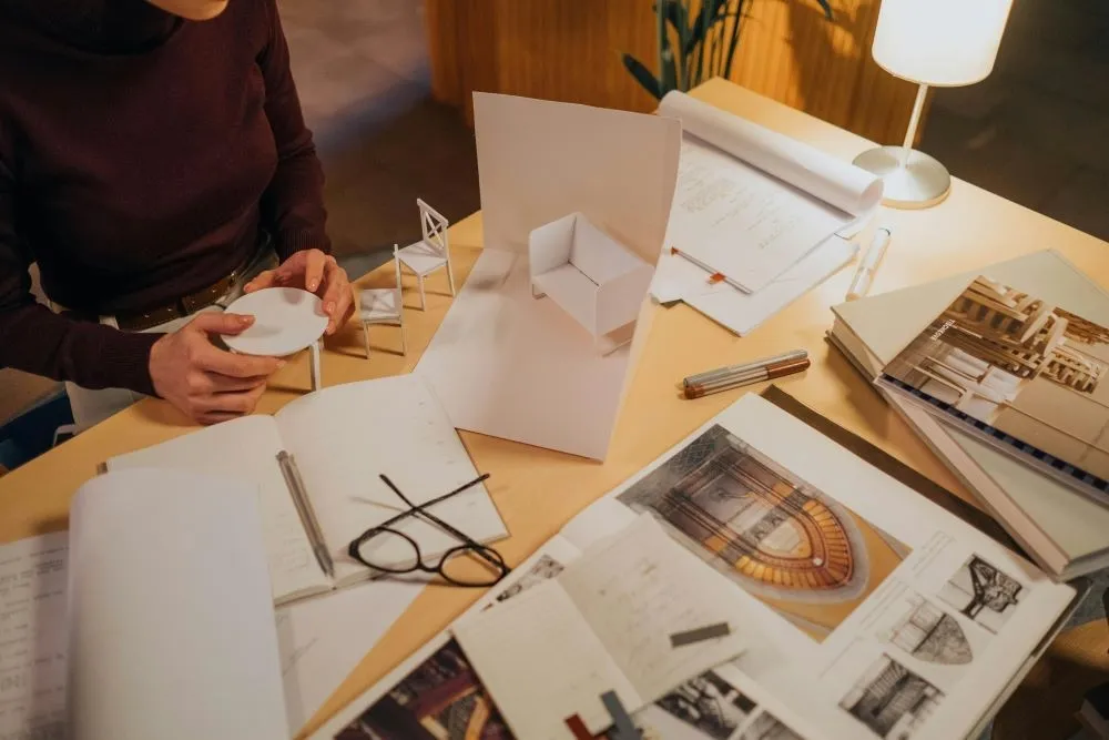 Livro de arquitetura ou design de interiores, presente inspirador para o Dia das Mães.