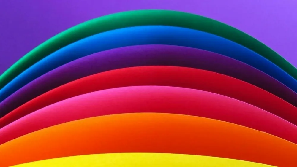 Color wheel dividing warm, cool, and neutral colors, explaining the meaning of each group in architecture.