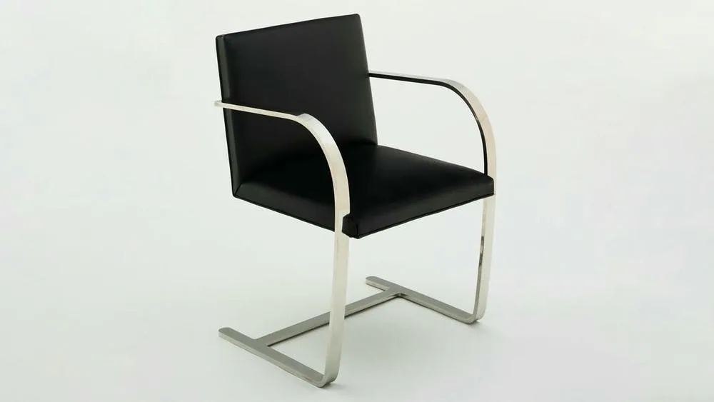 La Silla Brno, con su estilo minimalista y elegante.